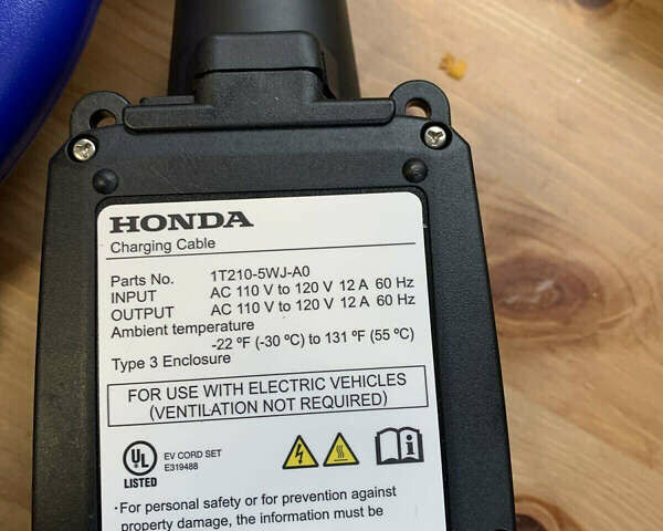 Сірий Хонда Клериті, об'ємом двигуна 1.5 л та пробігом 105 тис. км за 19300 $, фото 31 на Automoto.ua