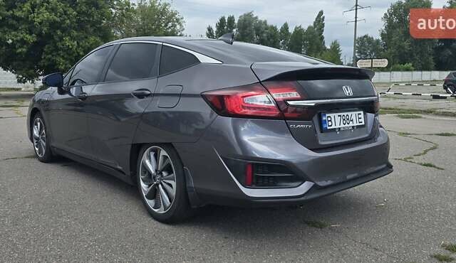 Сірий Хонда Клериті, об'ємом двигуна 1.5 л та пробігом 123 тис. км за 18200 $, фото 8 на Automoto.ua