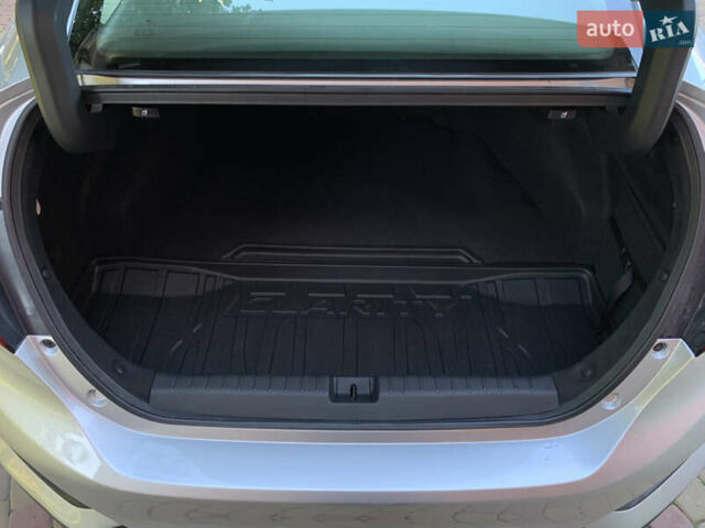 Сірий Хонда Клериті, об'ємом двигуна 1.5 л та пробігом 105 тис. км за 19300 $, фото 35 на Automoto.ua