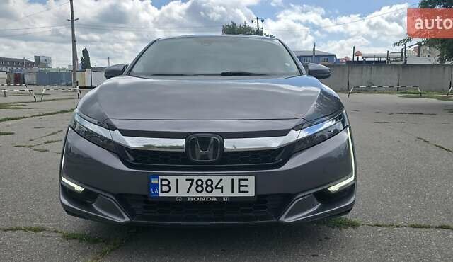 Сірий Хонда Клериті, об'ємом двигуна 1.5 л та пробігом 123 тис. км за 18200 $, фото 2 на Automoto.ua