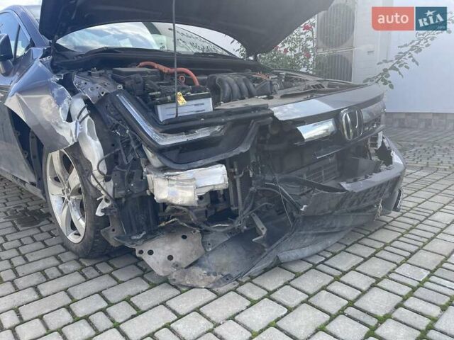 Сірий Хонда Клериті, об'ємом двигуна 1.5 л та пробігом 120 тис. км за 9999 $, фото 6 на Automoto.ua