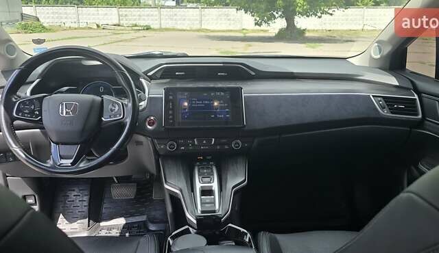 Сірий Хонда Клериті, об'ємом двигуна 1.5 л та пробігом 123 тис. км за 18200 $, фото 12 на Automoto.ua