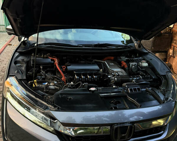 Серый Хонда Клерити, объемом двигателя 1.5 л и пробегом 161 тыс. км за 18100 $, фото 21 на Automoto.ua