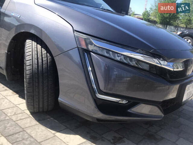 Серый Хонда Клерити, объемом двигателя 1.5 л и пробегом 198 тыс. км за 15500 $, фото 6 на Automoto.ua