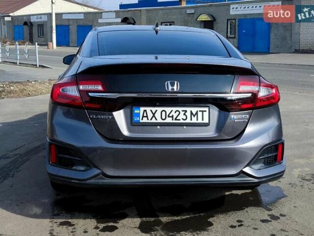 Сірий Хонда Клериті, об'ємом двигуна 1.5 л та пробігом 182 тис. км за 18900 $, фото 4 на Automoto.ua