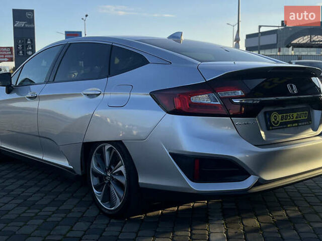 Сірий Хонда Клериті, об'ємом двигуна 1.5 л та пробігом 208 тис. км за 17200 $, фото 4 на Automoto.ua