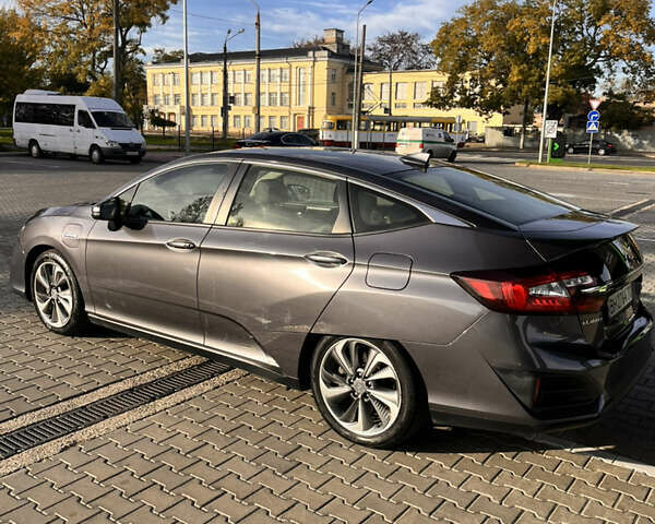 Серый Хонда Клерити, объемом двигателя 1.5 л и пробегом 118 тыс. км за 18000 $, фото 7 на Automoto.ua