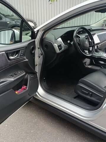 Серый Хонда Клерити, объемом двигателя 1.5 л и пробегом 208 тыс. км за 15100 $, фото 13 на Automoto.ua