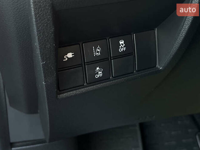 Сірий Хонда Клериті, об'ємом двигуна 1.5 л та пробігом 208 тис. км за 17200 $, фото 16 на Automoto.ua