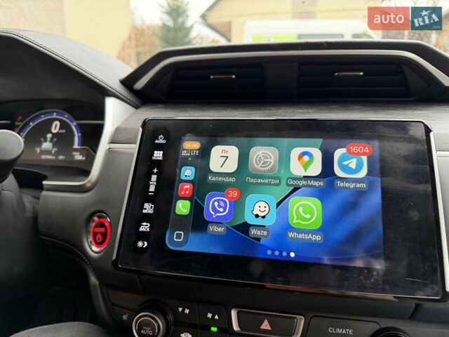 Сірий Хонда Клериті, об'ємом двигуна 1.5 л та пробігом 67 тис. км за 19000 $, фото 61 на Automoto.ua