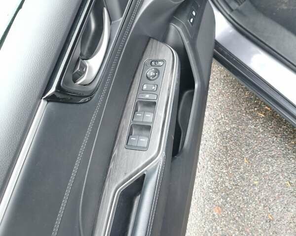 Серый Хонда Клерити, объемом двигателя 1.5 л и пробегом 103 тыс. км за 18200 $, фото 8 на Automoto.ua