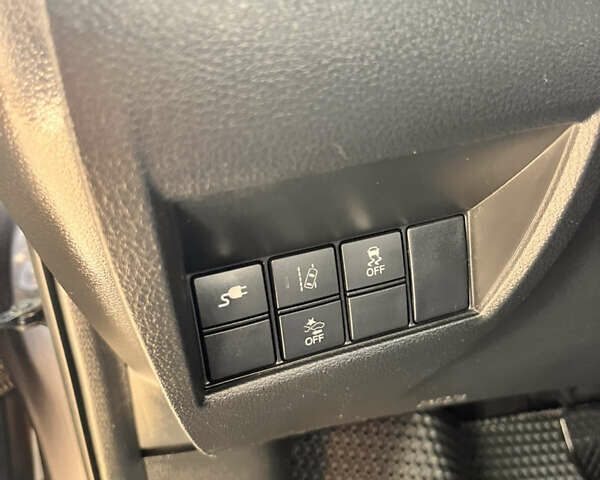 Серый Хонда Клерити, объемом двигателя 1.5 л и пробегом 118 тыс. км за 18000 $, фото 34 на Automoto.ua