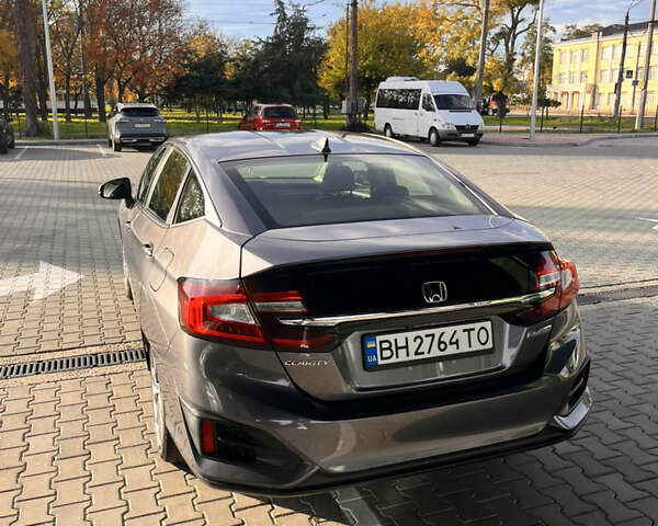 Серый Хонда Клерити, объемом двигателя 1.5 л и пробегом 118 тыс. км за 18000 $, фото 13 на Automoto.ua