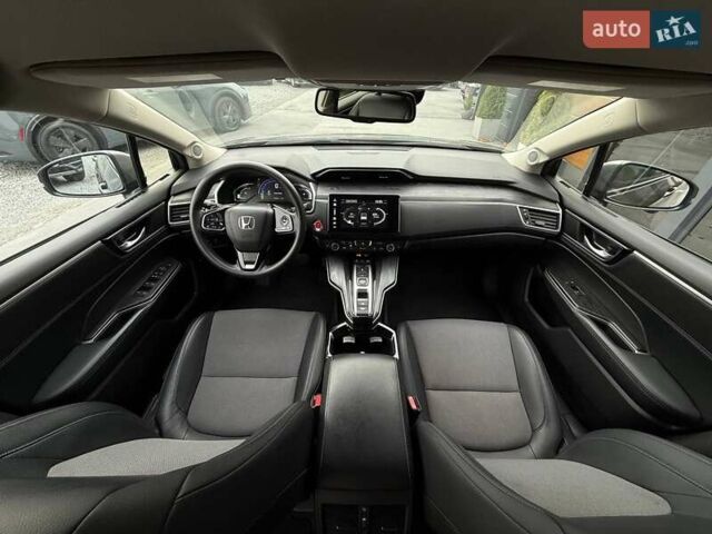 Серый Хонда Клерити, объемом двигателя 1.5 л и пробегом 159 тыс. км за 15900 $, фото 47 на Automoto.ua