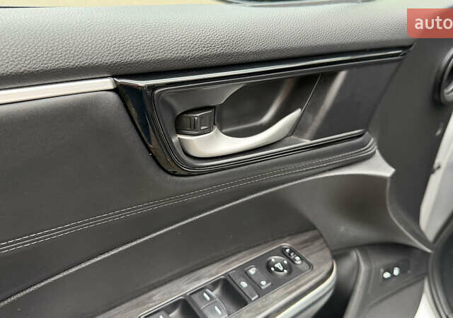 Сірий Хонда Клериті, об'ємом двигуна 1.5 л та пробігом 67 тис. км за 19000 $, фото 55 на Automoto.ua