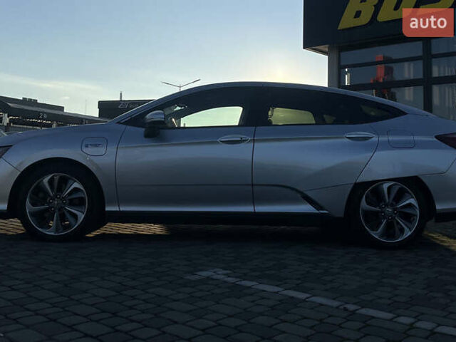 Сірий Хонда Клериті, об'ємом двигуна 1.5 л та пробігом 208 тис. км за 17200 $, фото 3 на Automoto.ua