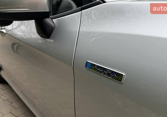 Сірий Хонда Клериті, об'ємом двигуна 1.5 л та пробігом 67 тис. км за 19000 $, фото 27 на Automoto.ua