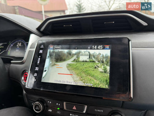 Сірий Хонда Клериті, об'ємом двигуна 1.5 л та пробігом 67 тис. км за 19000 $, фото 58 на Automoto.ua