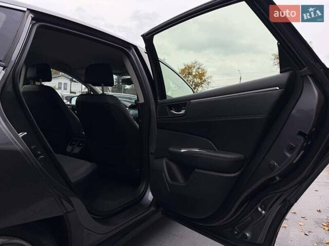 Серый Хонда Клерити, объемом двигателя 1.5 л и пробегом 159 тыс. км за 15900 $, фото 41 на Automoto.ua