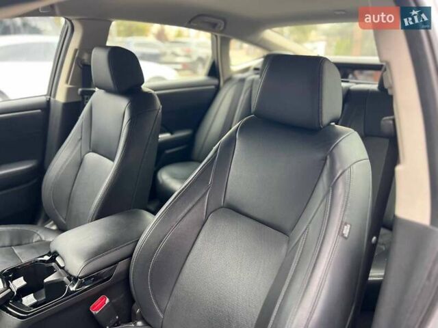 Серый Хонда Клерити, объемом двигателя 1.5 л и пробегом 183 тыс. км за 15800 $, фото 8 на Automoto.ua