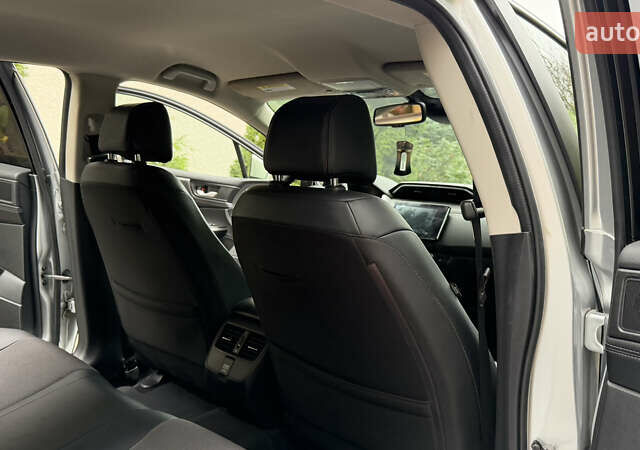 Сірий Хонда Клериті, об'ємом двигуна 1.5 л та пробігом 67 тис. км за 19000 $, фото 50 на Automoto.ua