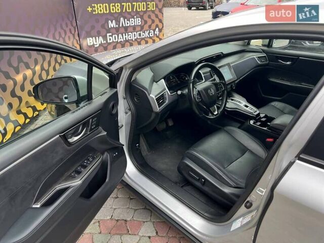 Серый Хонда Клерити, объемом двигателя 1.5 л и пробегом 183 тыс. км за 15800 $, фото 4 на Automoto.ua