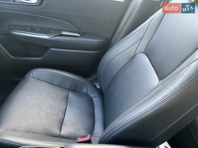Серый Хонда Клерити, объемом двигателя 1.5 л и пробегом 183 тыс. км за 15800 $, фото 17 на Automoto.ua