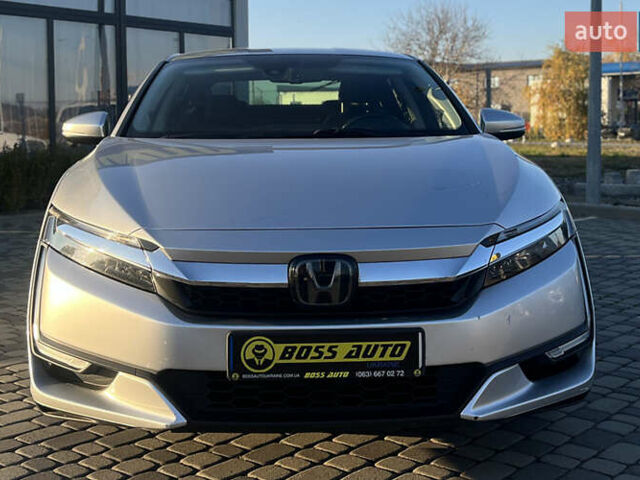 Сірий Хонда Клериті, об'ємом двигуна 1.5 л та пробігом 208 тис. км за 17200 $, фото 1 на Automoto.ua