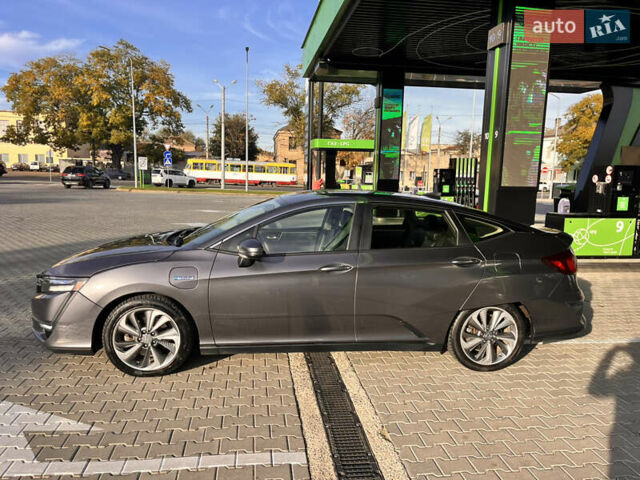 Серый Хонда Клерити, объемом двигателя 1.5 л и пробегом 118 тыс. км за 18000 $, фото 8 на Automoto.ua