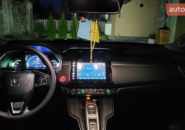 Сірий Хонда Клериті, об'ємом двигуна 1.5 л та пробігом 96 тис. км за 19500 $, фото 3 на Automoto.ua