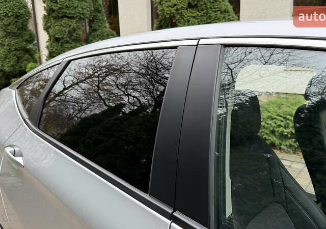 Сірий Хонда Клериті, об'ємом двигуна 1.5 л та пробігом 67 тис. км за 19000 $, фото 46 на Automoto.ua