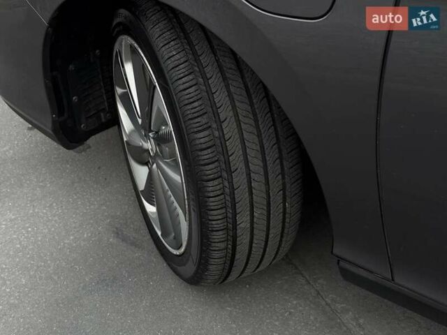 Серый Хонда Клерити, объемом двигателя 1.5 л и пробегом 159 тыс. км за 15900 $, фото 3 на Automoto.ua