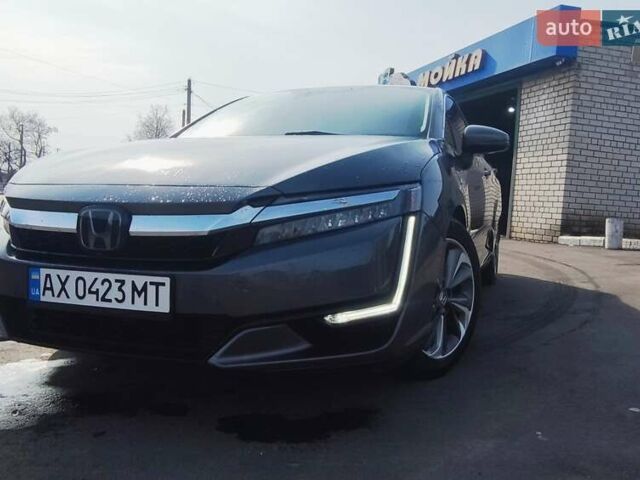 Сірий Хонда Клериті, об'ємом двигуна 1.5 л та пробігом 182 тис. км за 18900 $, фото 1 на Automoto.ua