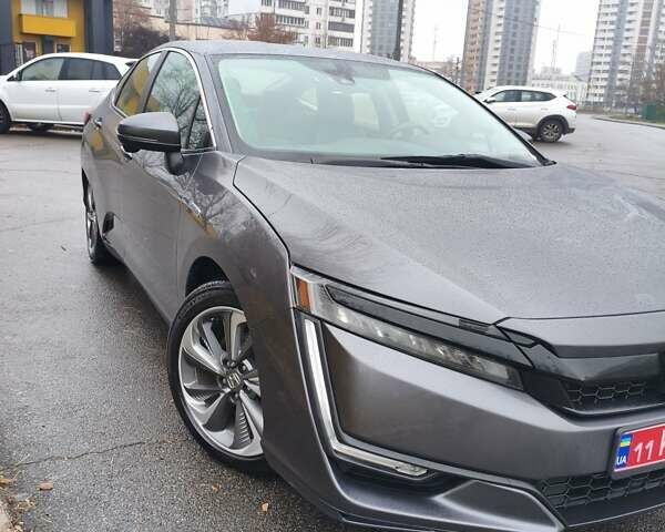 Серый Хонда Клерити, объемом двигателя 1.5 л и пробегом 103 тыс. км за 18200 $, фото 1 на Automoto.ua