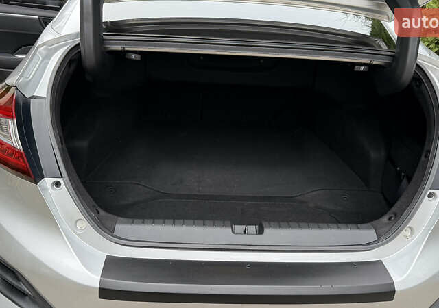 Сірий Хонда Клериті, об'ємом двигуна 1.5 л та пробігом 67 тис. км за 19000 $, фото 31 на Automoto.ua