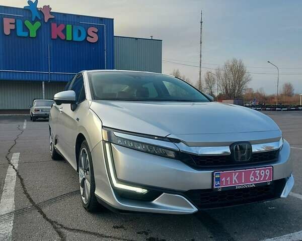 Серый Хонда Клерити, объемом двигателя 1.5 л и пробегом 110 тыс. км за 20500 $, фото 1 на Automoto.ua