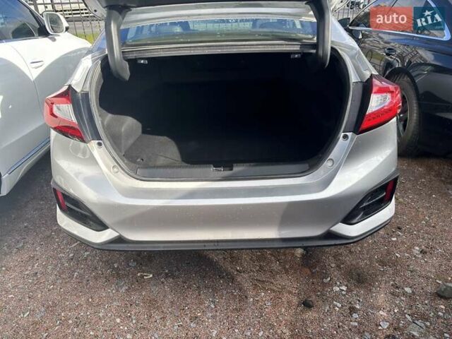 Серый Хонда Клерити, объемом двигателя 1.5 л и пробегом 183 тыс. км за 15800 $, фото 20 на Automoto.ua