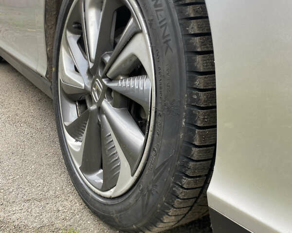 Серый Хонда Клерити, объемом двигателя 1.5 л и пробегом 184 тыс. км за 18000 $, фото 19 на Automoto.ua