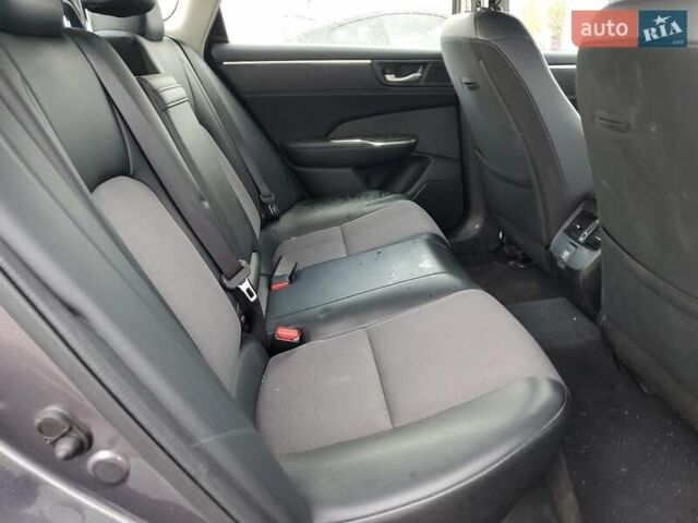 Серый Хонда Клерити, объемом двигателя 0 л и пробегом 224 тыс. км за 3000 $, фото 9 на Automoto.ua