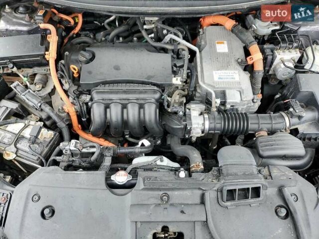 Серый Хонда Клерити, объемом двигателя 0 л и пробегом 224 тыс. км за 3000 $, фото 10 на Automoto.ua