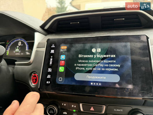 Сірий Хонда Клериті, об'ємом двигуна 1.5 л та пробігом 67 тис. км за 19000 $, фото 62 на Automoto.ua