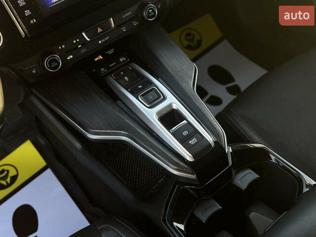 Сірий Хонда Клериті, об'ємом двигуна 1.5 л та пробігом 208 тис. км за 17200 $, фото 12 на Automoto.ua