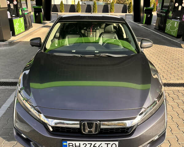 Серый Хонда Клерити, объемом двигателя 1.5 л и пробегом 118 тыс. км за 18000 $, фото 1 на Automoto.ua