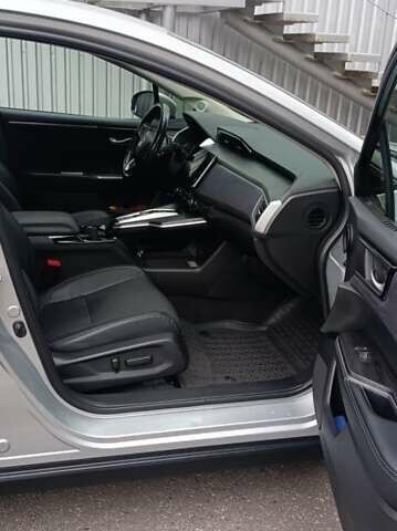 Серый Хонда Клерити, объемом двигателя 1.5 л и пробегом 208 тыс. км за 15100 $, фото 9 на Automoto.ua