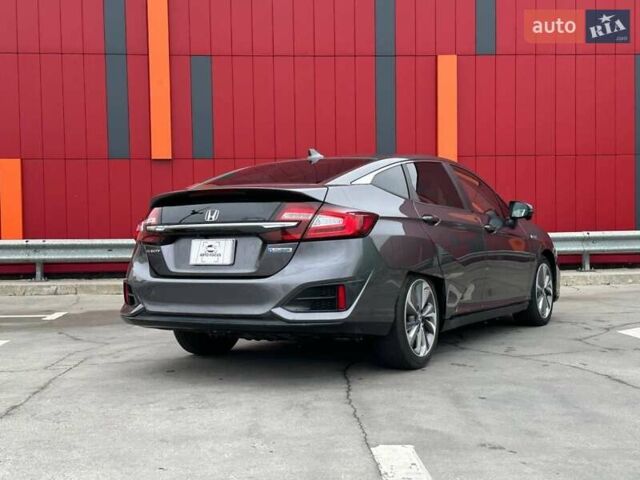 Серый Хонда Клерити, объемом двигателя 1.5 л и пробегом 106 тыс. км за 16990 $, фото 6 на Automoto.ua