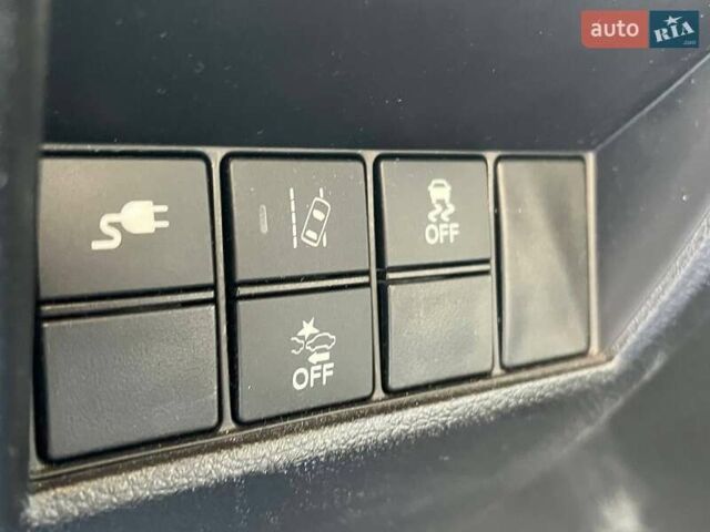 Серый Хонда Клерити, объемом двигателя 1.5 л и пробегом 106 тыс. км за 16490 $, фото 17 на Automoto.ua