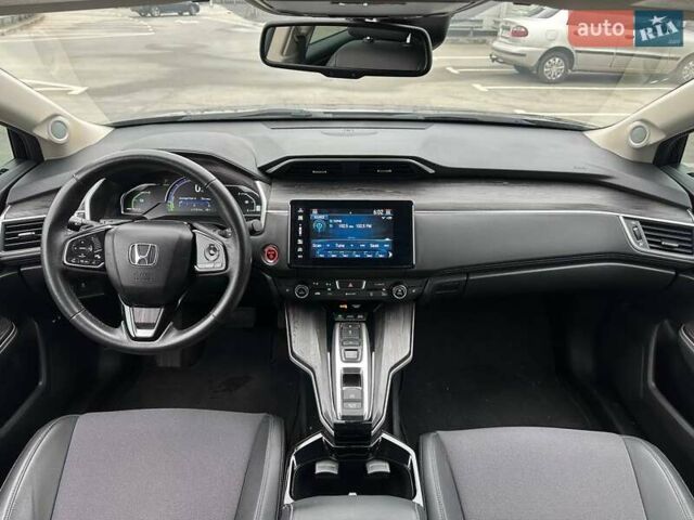 Серый Хонда Клерити, объемом двигателя 1.5 л и пробегом 106 тыс. км за 16990 $, фото 11 на Automoto.ua