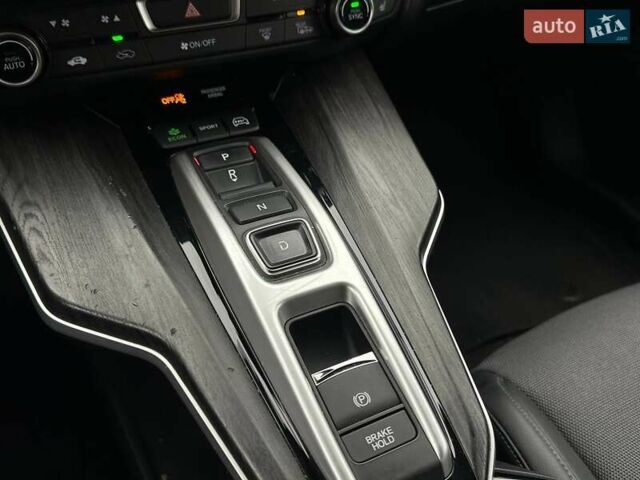 Серый Хонда Клерити, объемом двигателя 1.5 л и пробегом 106 тыс. км за 16990 $, фото 28 на Automoto.ua