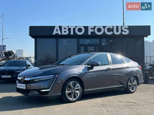 Серый Хонда Клерити, объемом двигателя 1.5 л и пробегом 106 тыс. км за 16490 $, фото 3 на Automoto.ua