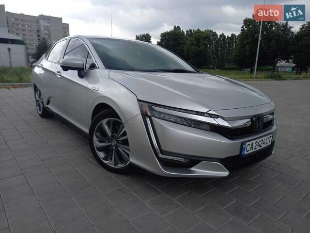 Сірий Хонда Клериті, об'ємом двигуна 1.5 л та пробігом 130 тис. км за 19800 $, фото 2 на Automoto.ua